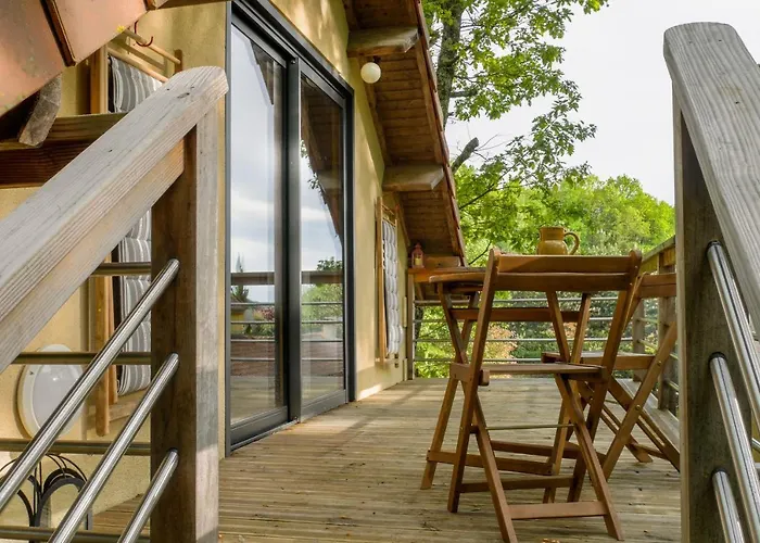 Studio Cosy Perche Dans Les Arbres Au Coeur Du Perigord Proche Sarlat