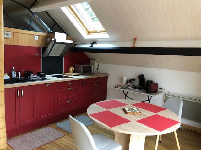 Ferienhaus Cosy Perche Dans Les Arbres Au Coeur Du Perigord Proche Sarlat