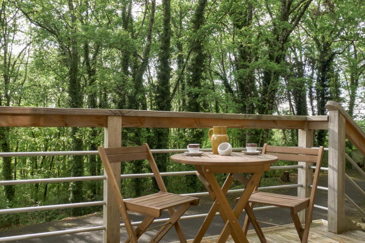 Cosy Perche Dans Les Arbres Au Coeur Du Perigord Proche Sarlat