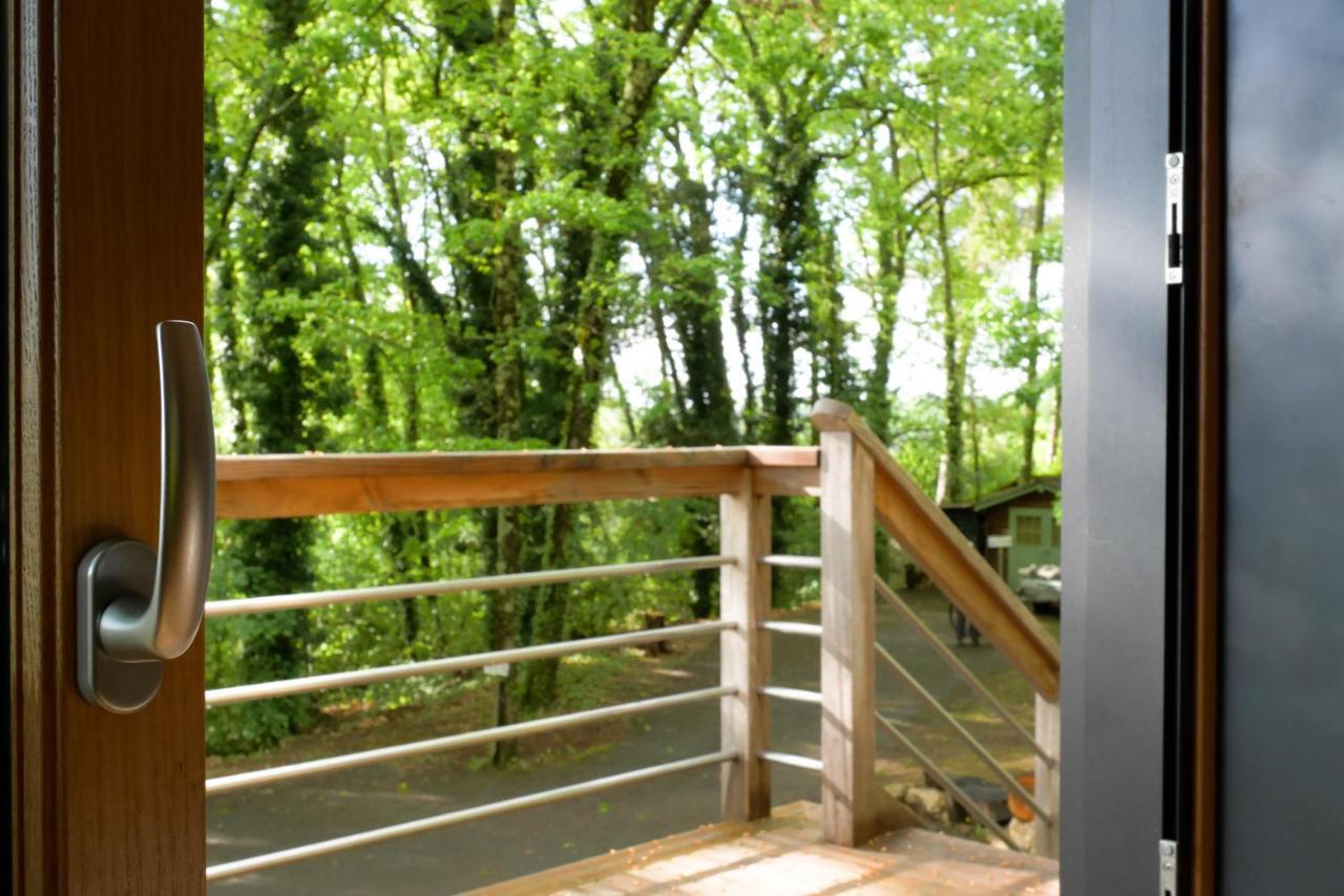 Holiday home Cosy Perche Dans Les Arbres Au Coeur Du Perigord Proche Sarlat Castels